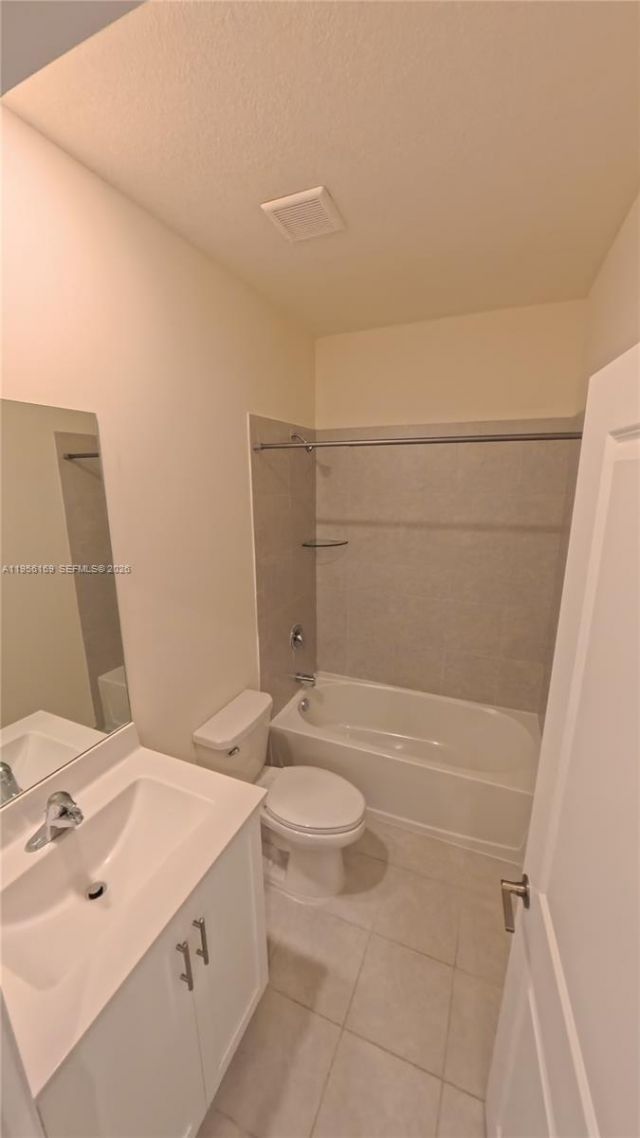 3410 W 112th Pl, Hialeah, FL 33018 Photo