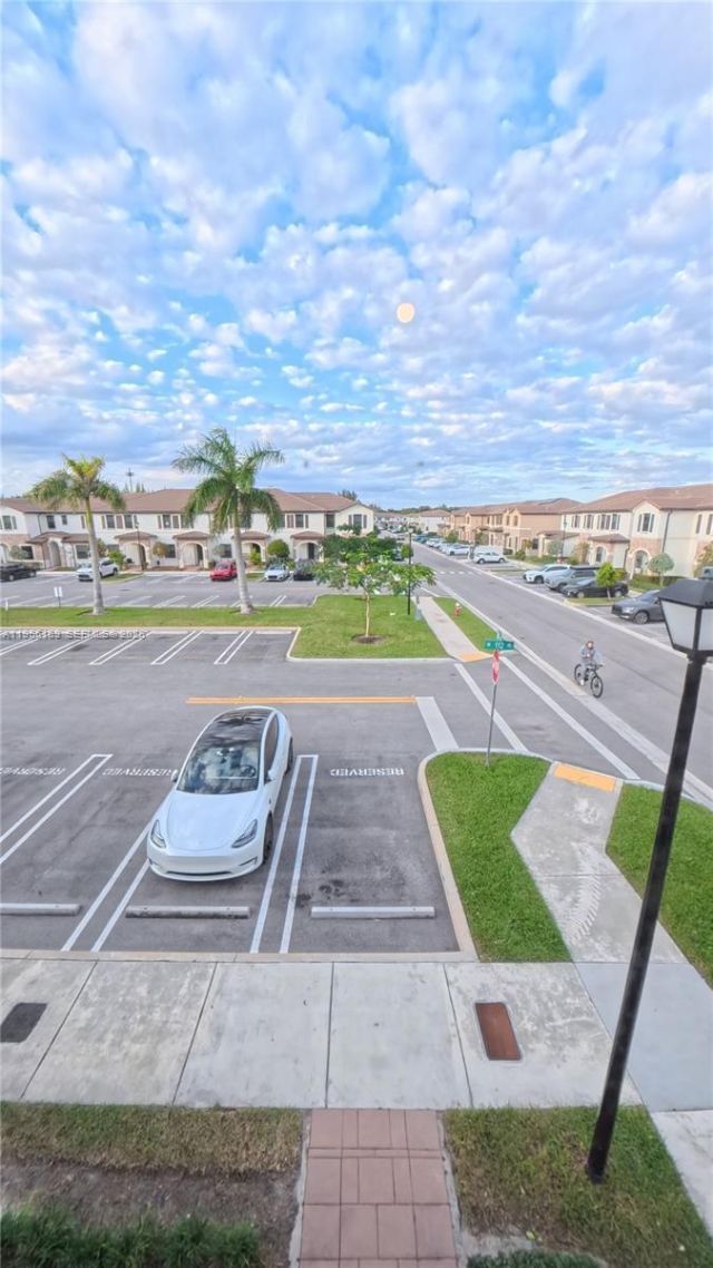 3410 W 112th Pl, Hialeah, FL 33018 Photo
