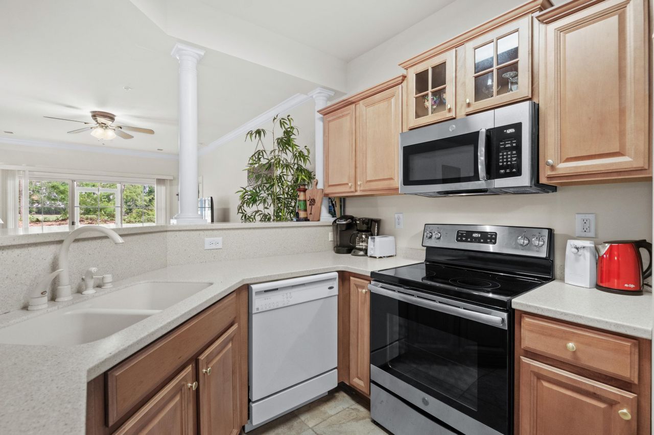 2180 Waterview Dr. Photo 12