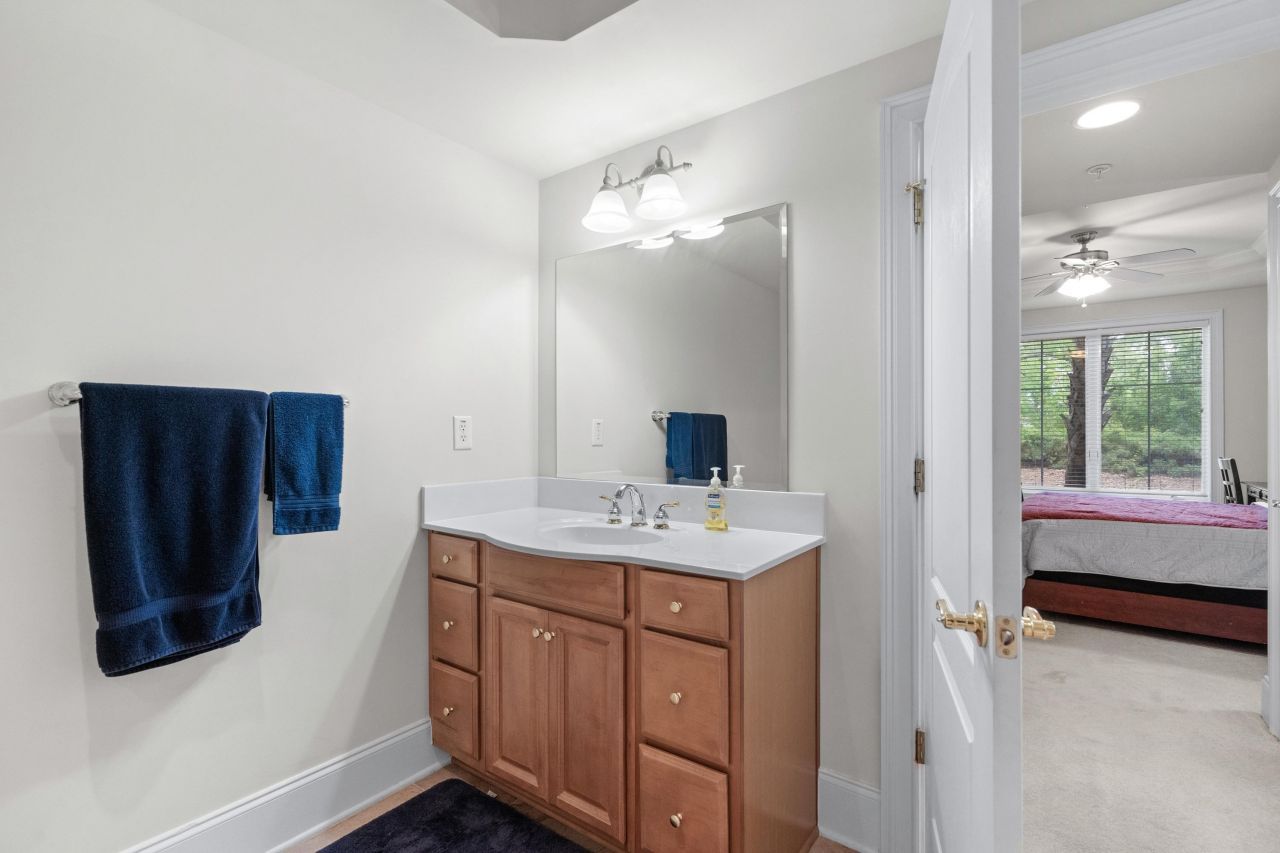 2180 Waterview Dr. Photo 16