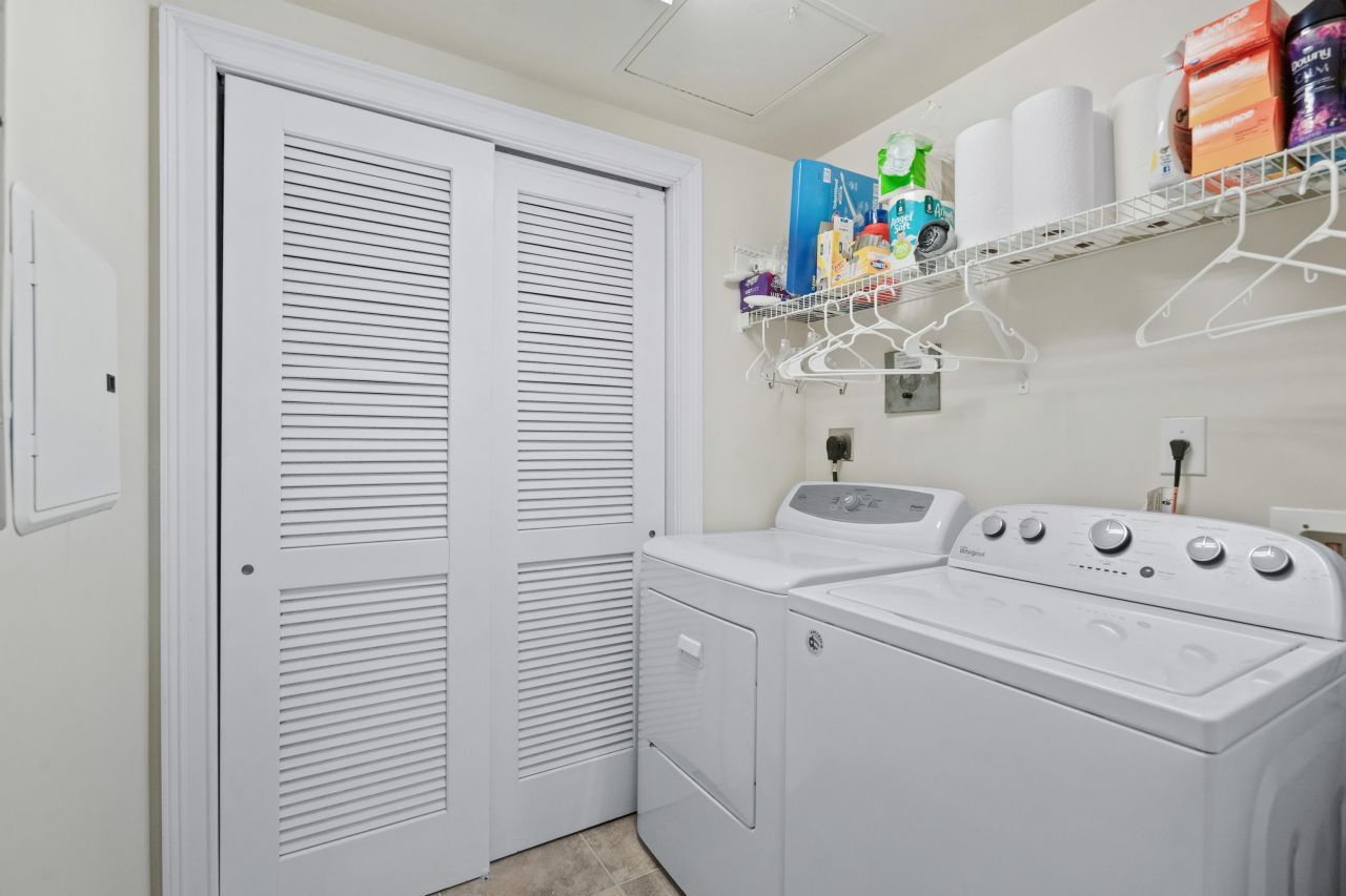 2180 Waterview Dr. Photo 23