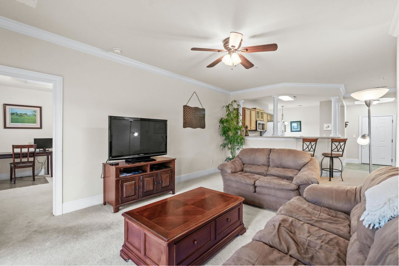 2180 Waterview Dr. Photo 7