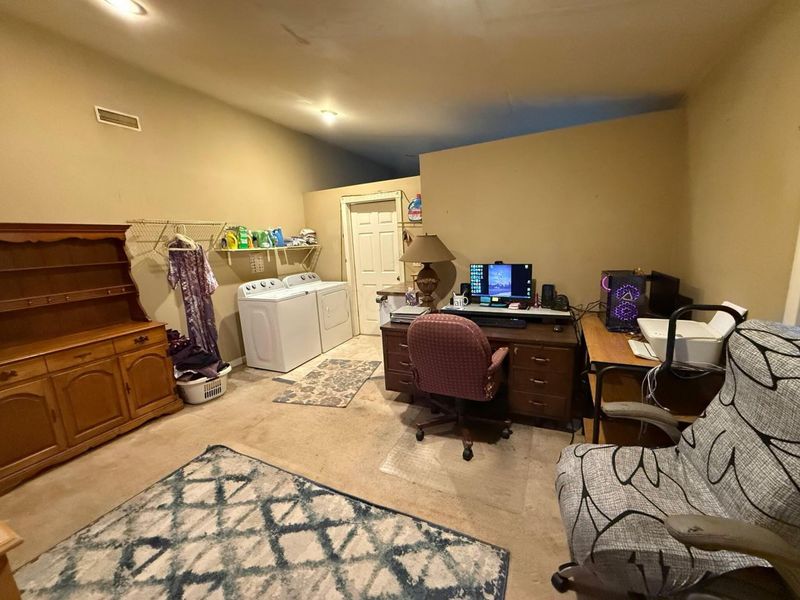 2648 Valleyview Drive, Columbus, OH 43204 Photo 20