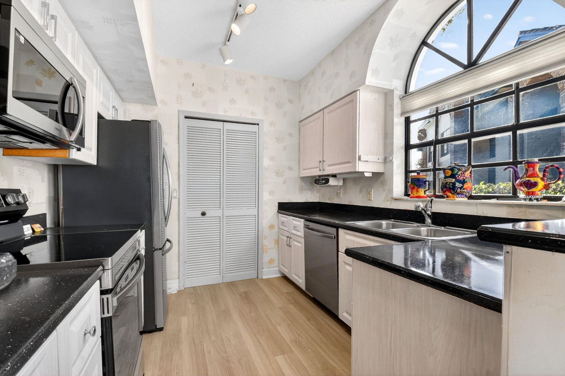 8065 Aberdeen Drive, Unit 101, Boynton Beach, FL 33472 Photo