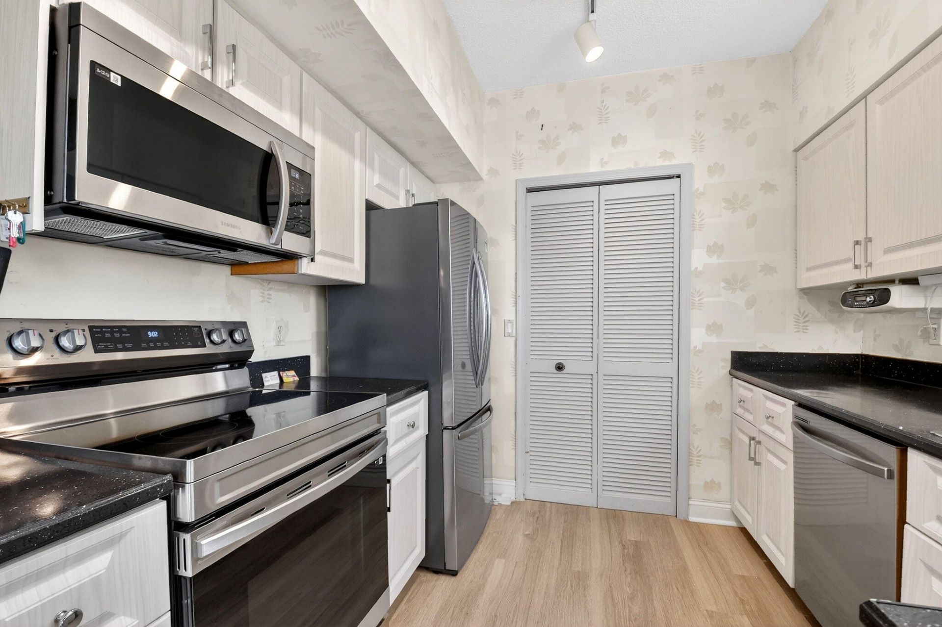 8065 Aberdeen Drive, Unit 101, Boynton Beach, FL 33472 Photo