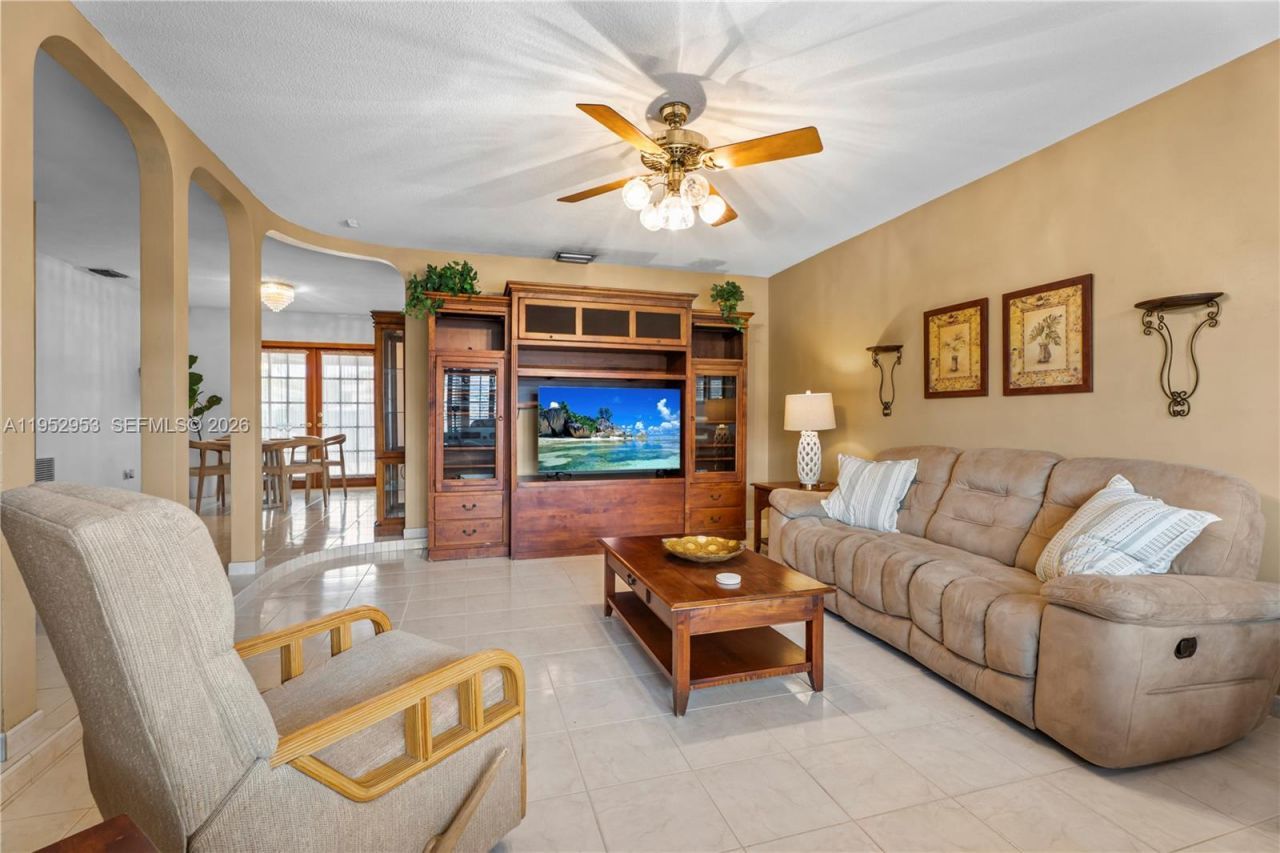 2232 SW 98th Pl, Miami, FL 33165 Photo