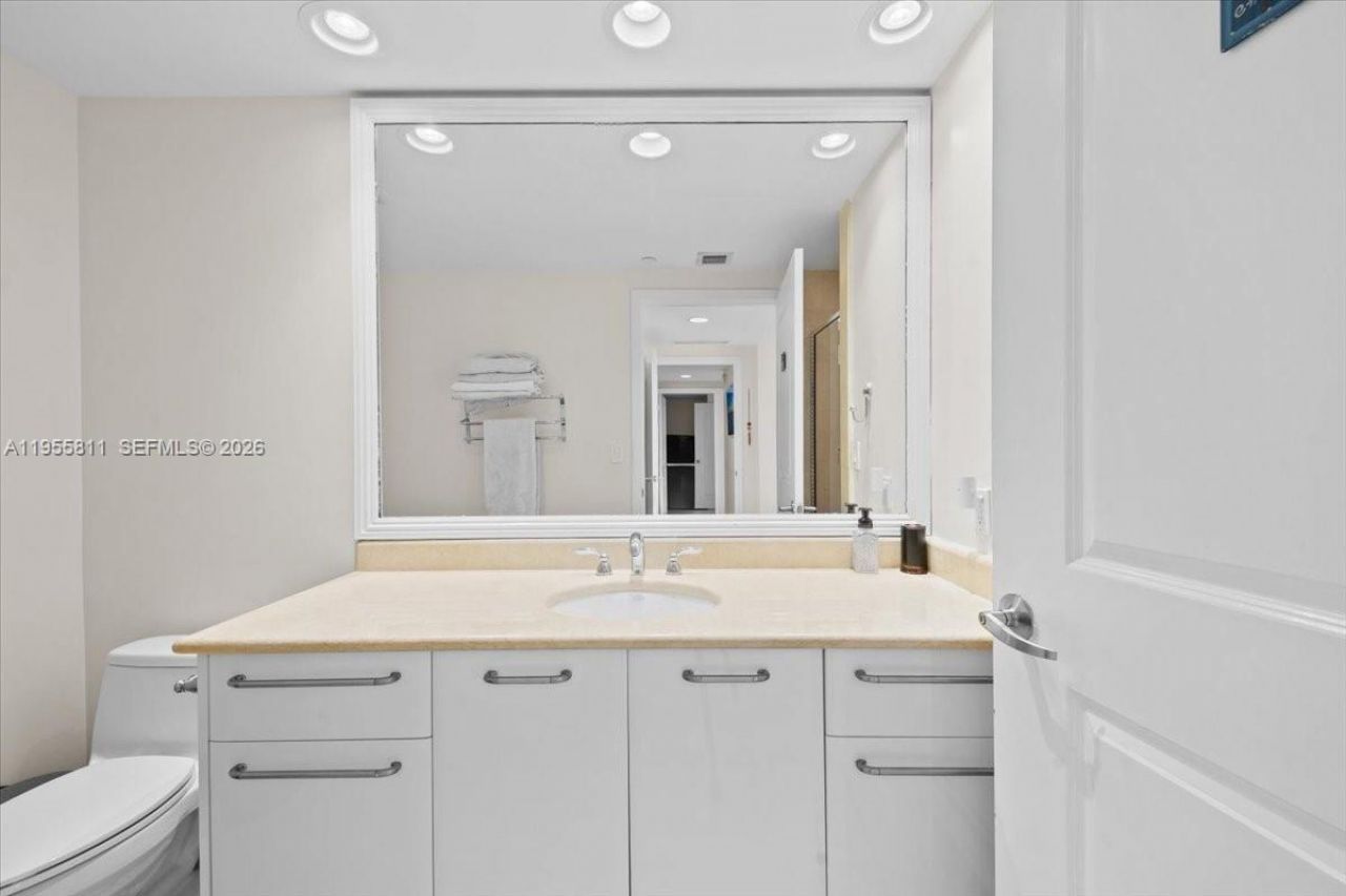 3101 S Ocean Dr, Unit 3003, Hollywood, FL 33019 Photo