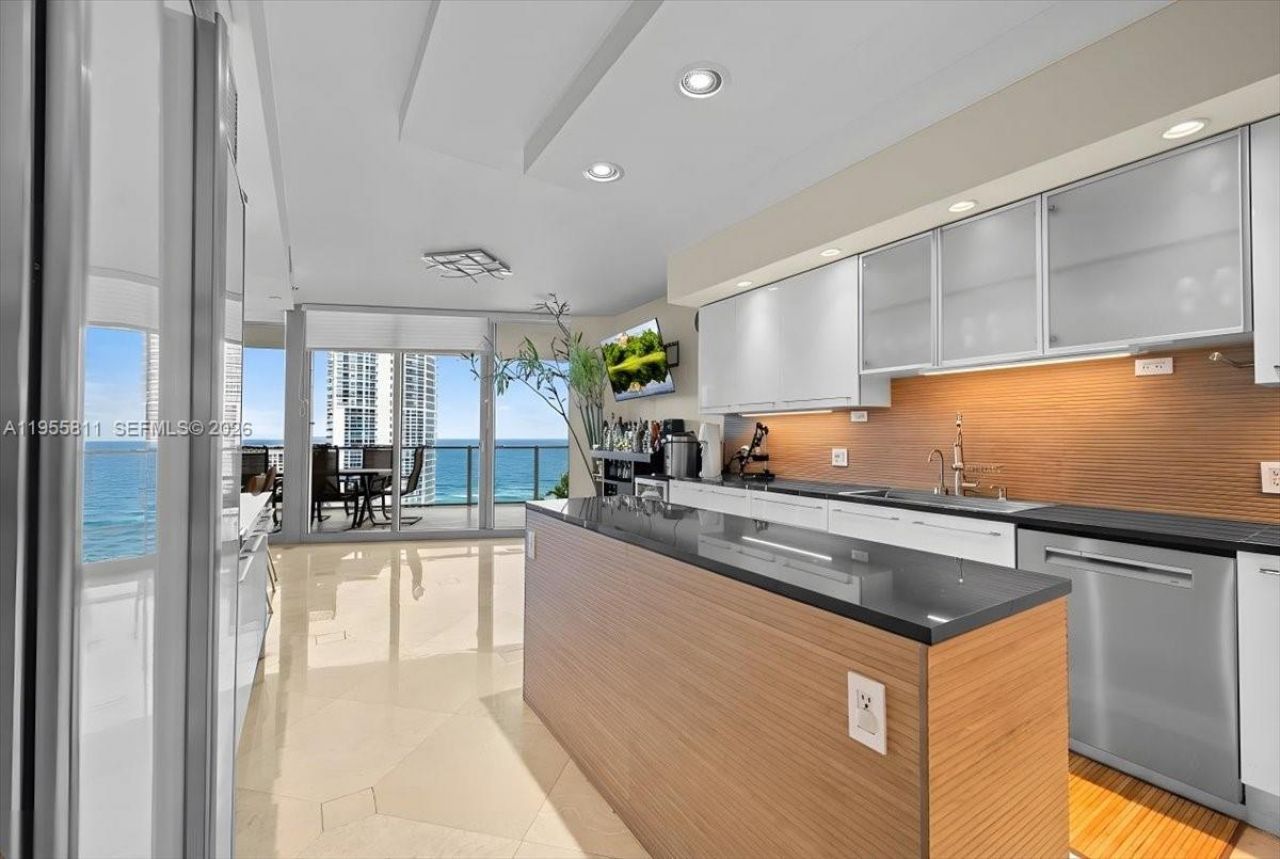 3101 S Ocean Dr, Unit 3003, Hollywood, FL 33019 Photo