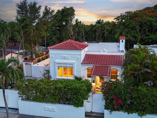 3616 SW 26th St , Miami, FL 33133