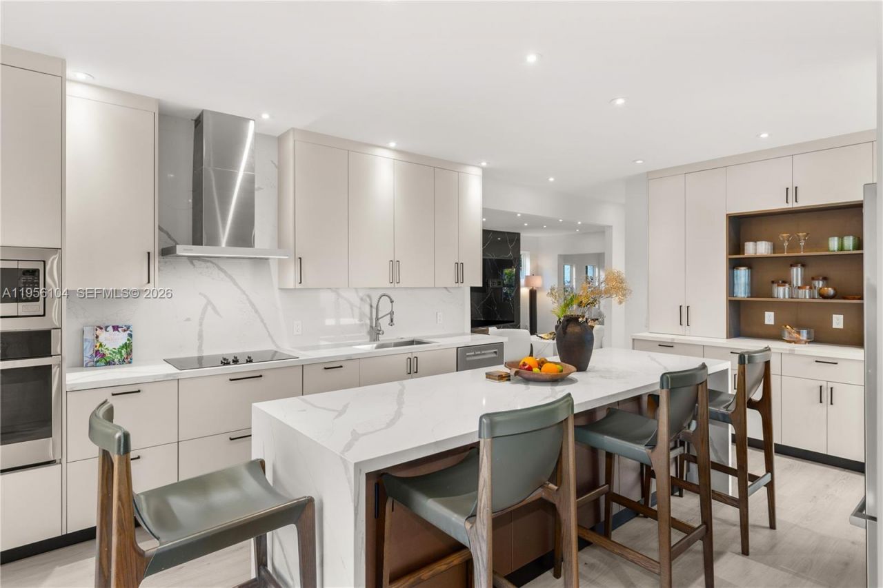 3616 SW 26th St , Miami, FL 33133 Photo