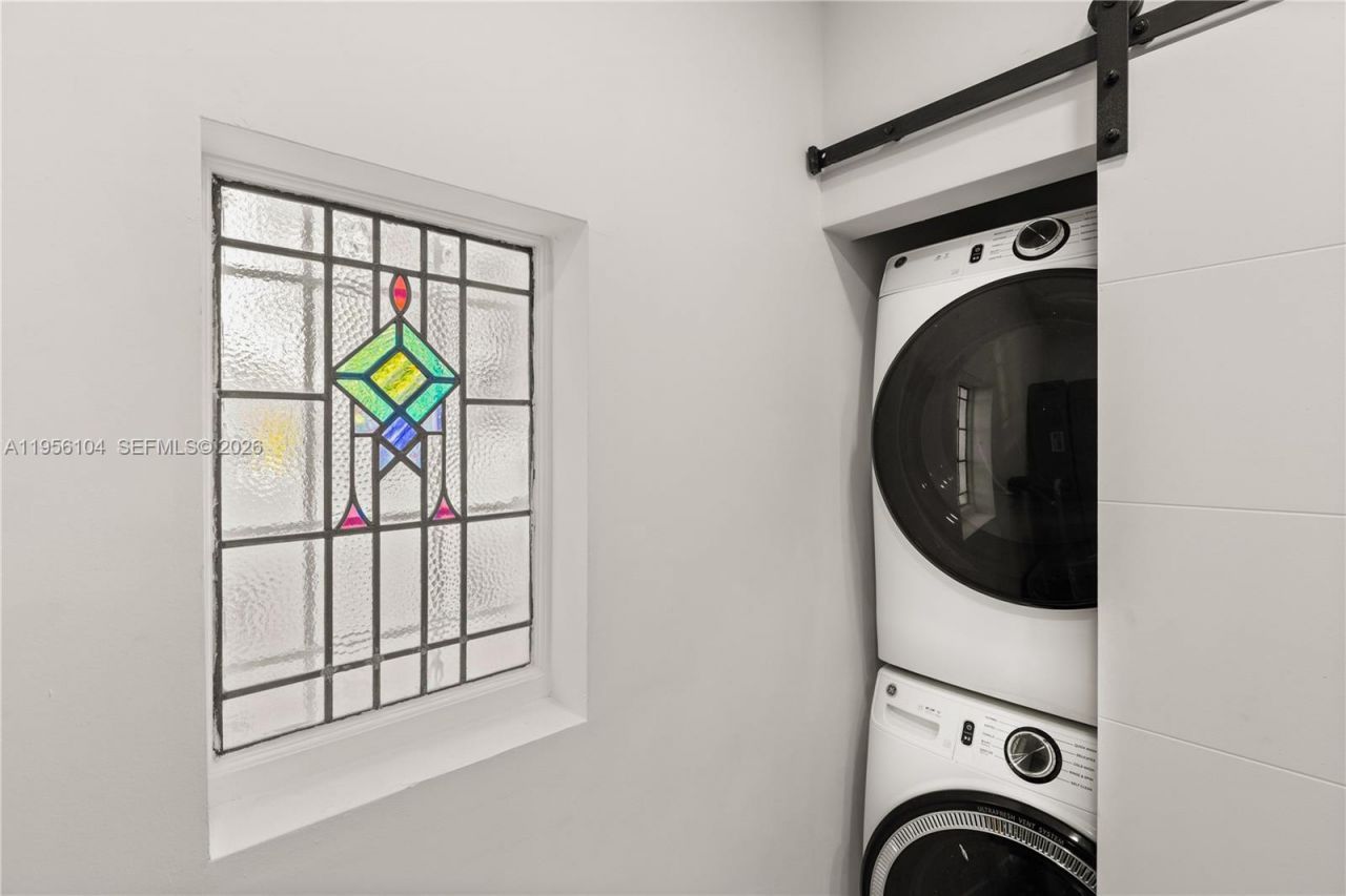 3616 SW 26th St , Miami, FL 33133 Photo