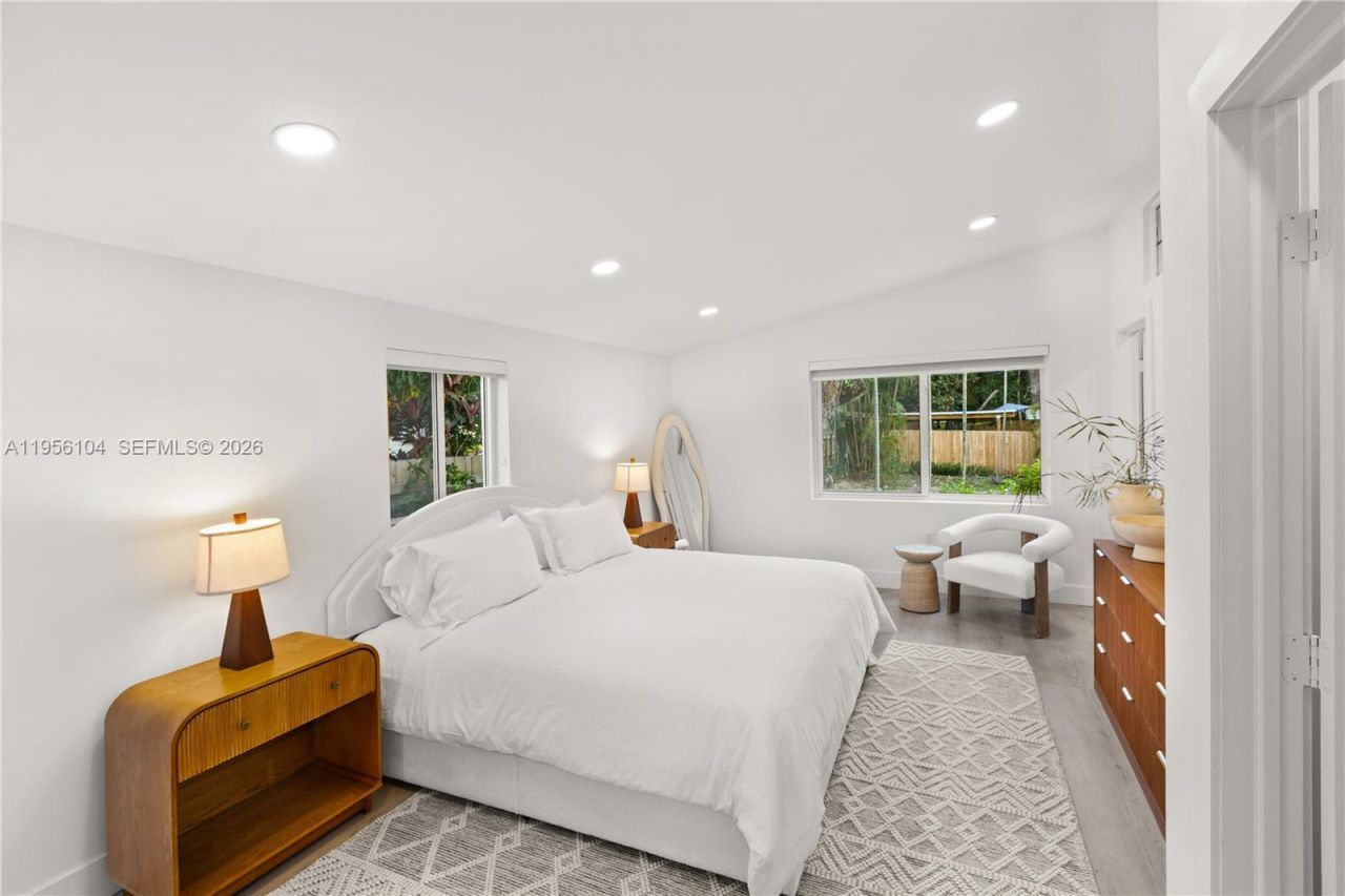 3616 SW 26th St , Miami, FL 33133 Photo