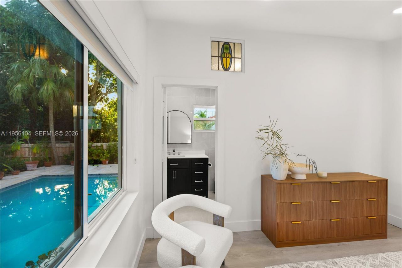 3616 SW 26th St , Miami, FL 33133 Photo