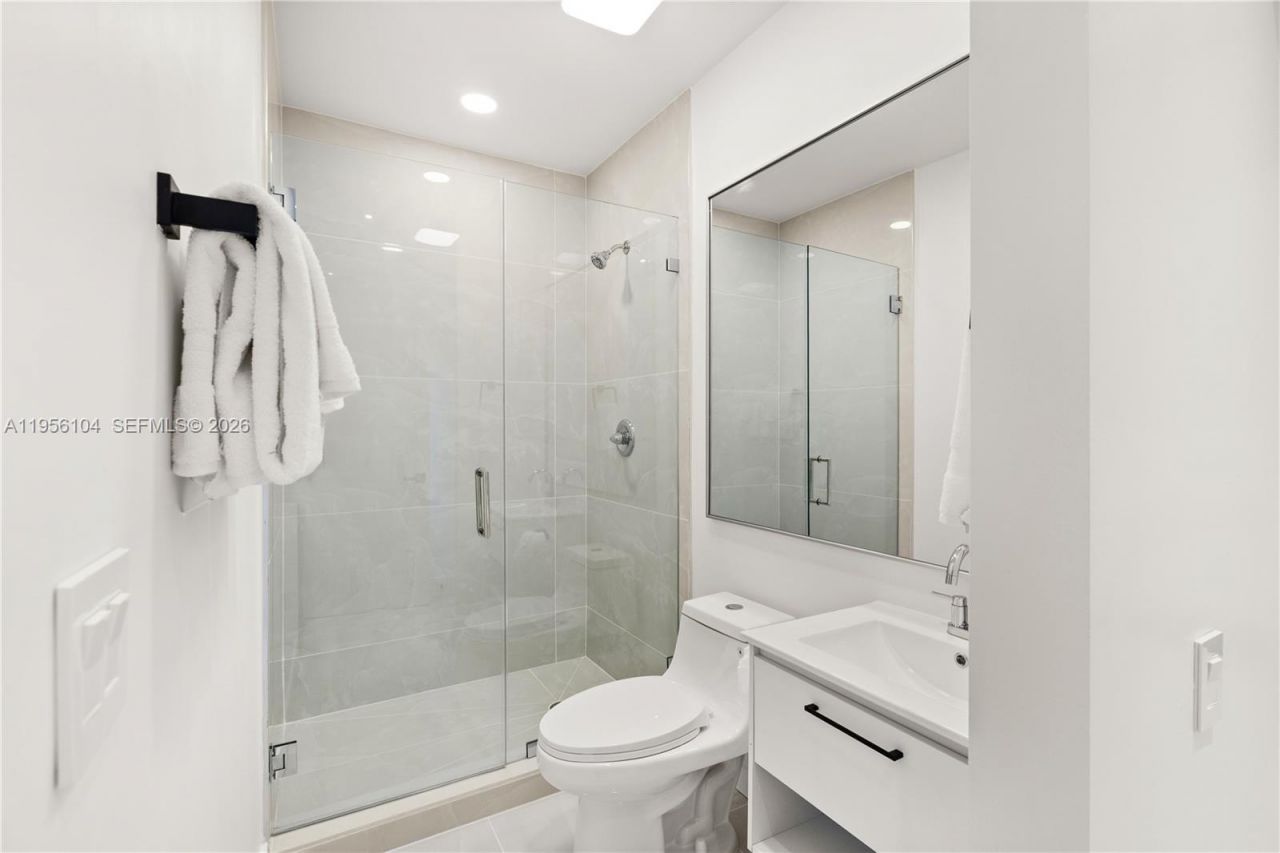 3616 SW 26th St , Miami, FL 33133 Photo