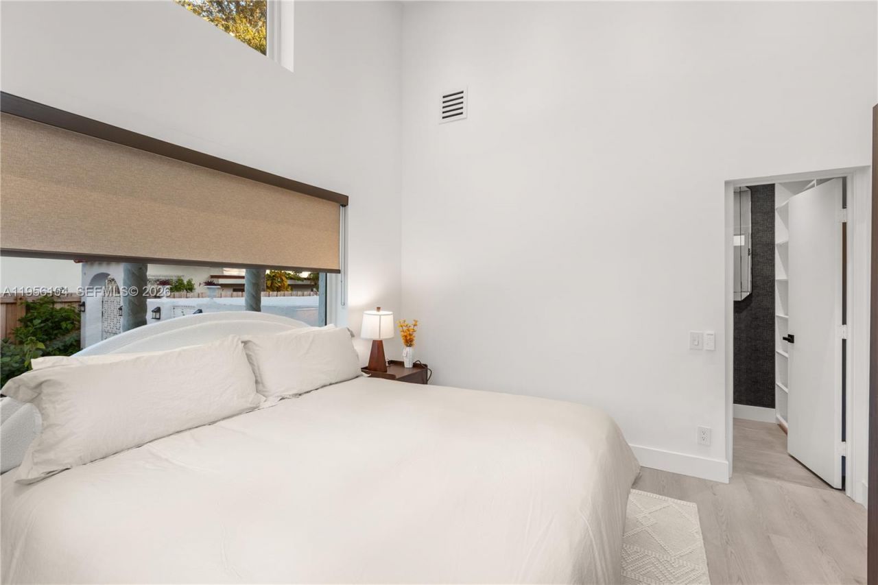 3616 SW 26th St , Miami, FL 33133 Photo