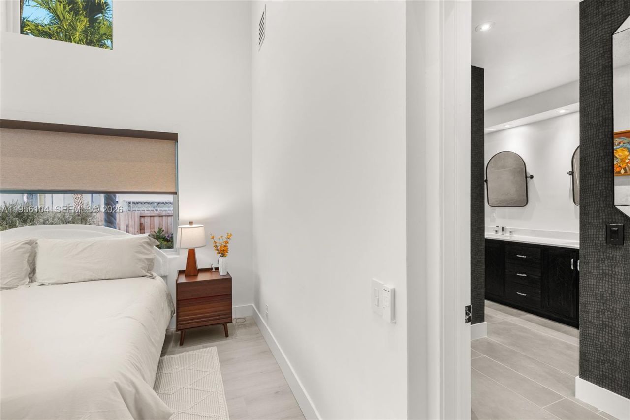 3616 SW 26th St , Miami, FL 33133 Photo