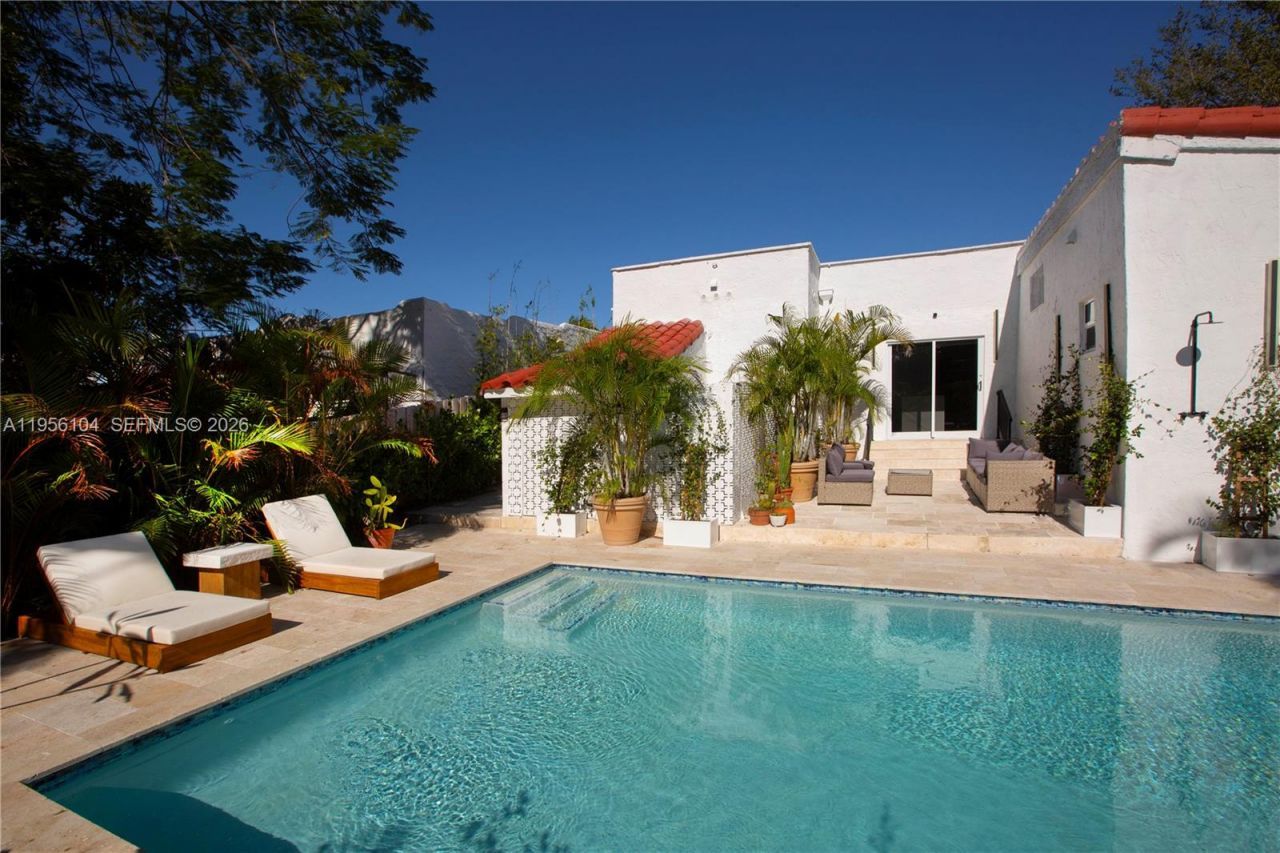 3616 SW 26th St , Miami, FL 33133 Photo