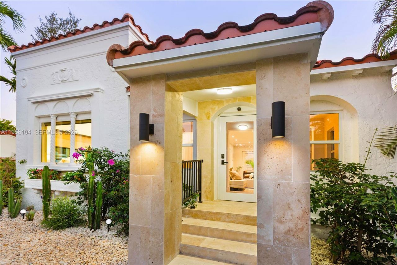 3616 SW 26th St , Miami, FL 33133 Photo