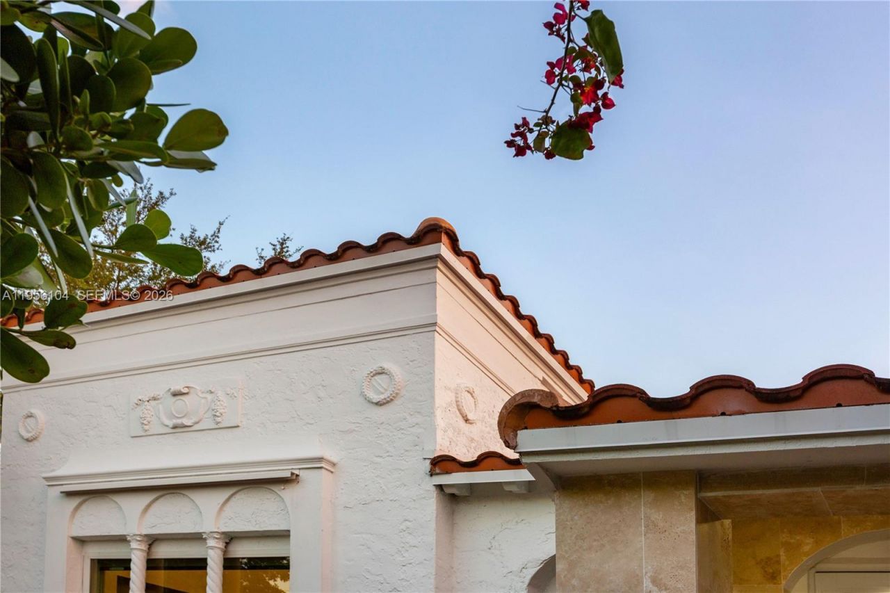 3616 SW 26th St , Miami, FL 33133 Photo