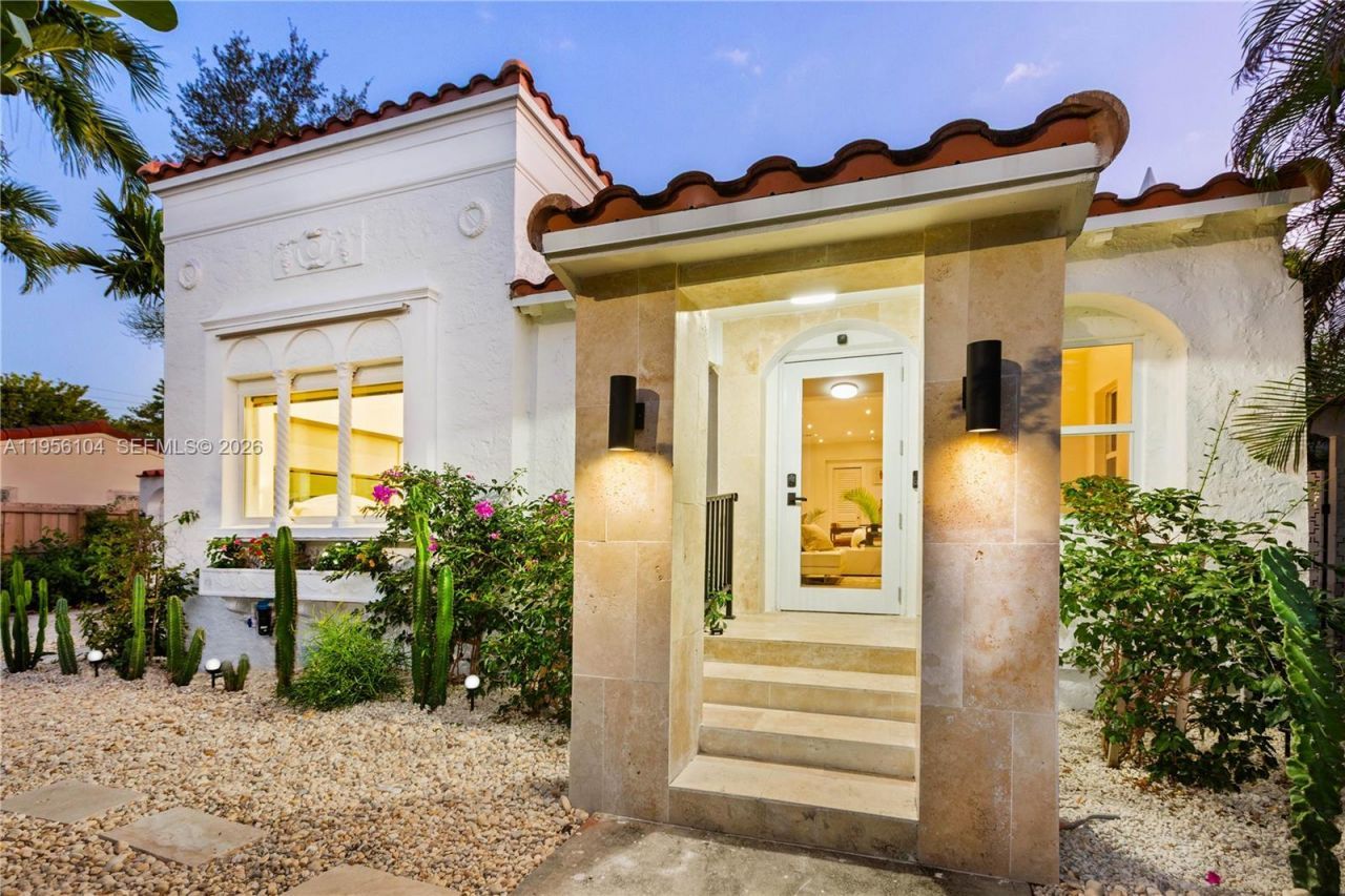 3616 SW 26th St , Miami, FL 33133 Photo