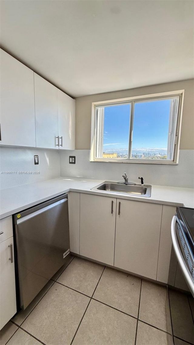 4854 NW 7th St, Unit 508, Miami, FL 33126 Photo