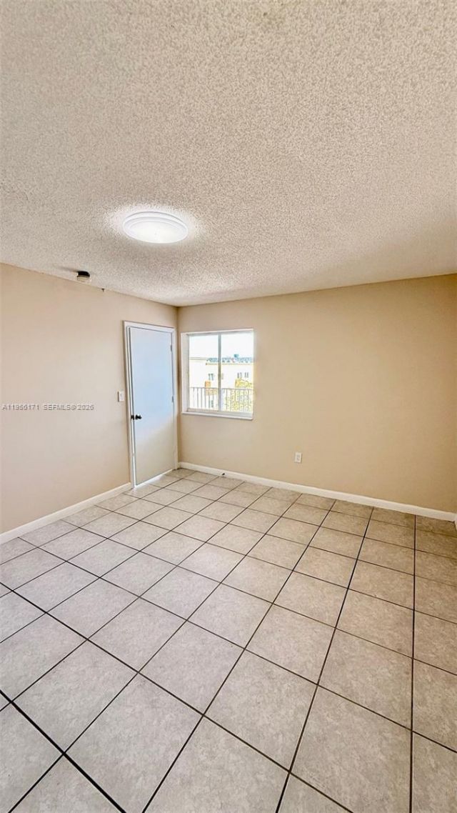 4854 NW 7th St, Unit 508, Miami, FL 33126 Photo