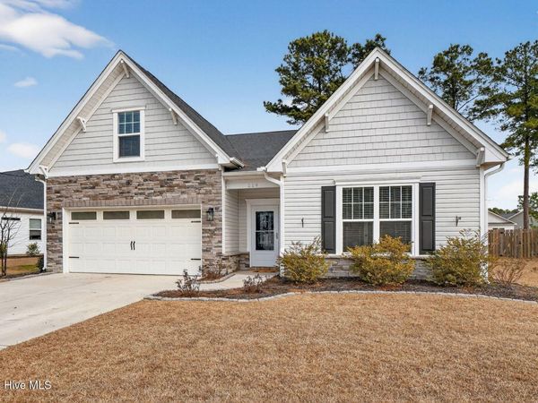 228 Autumn Breeze Lane NE, Bolivia, NC 28422
