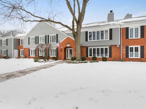 1112 Iroquois Avenue, Unit 12, Naperville, IL 60563