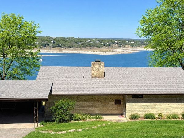 937 Hillcrest, Canyon Lake, TX 78133