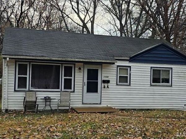 1048 Kuhlman Lane, St Louis, MO 63119