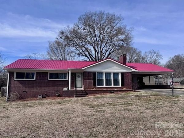 108 Robin Lane, Statesville, NC 28677