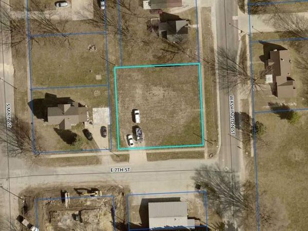 618 Washington Street, Fayette, IA 52142