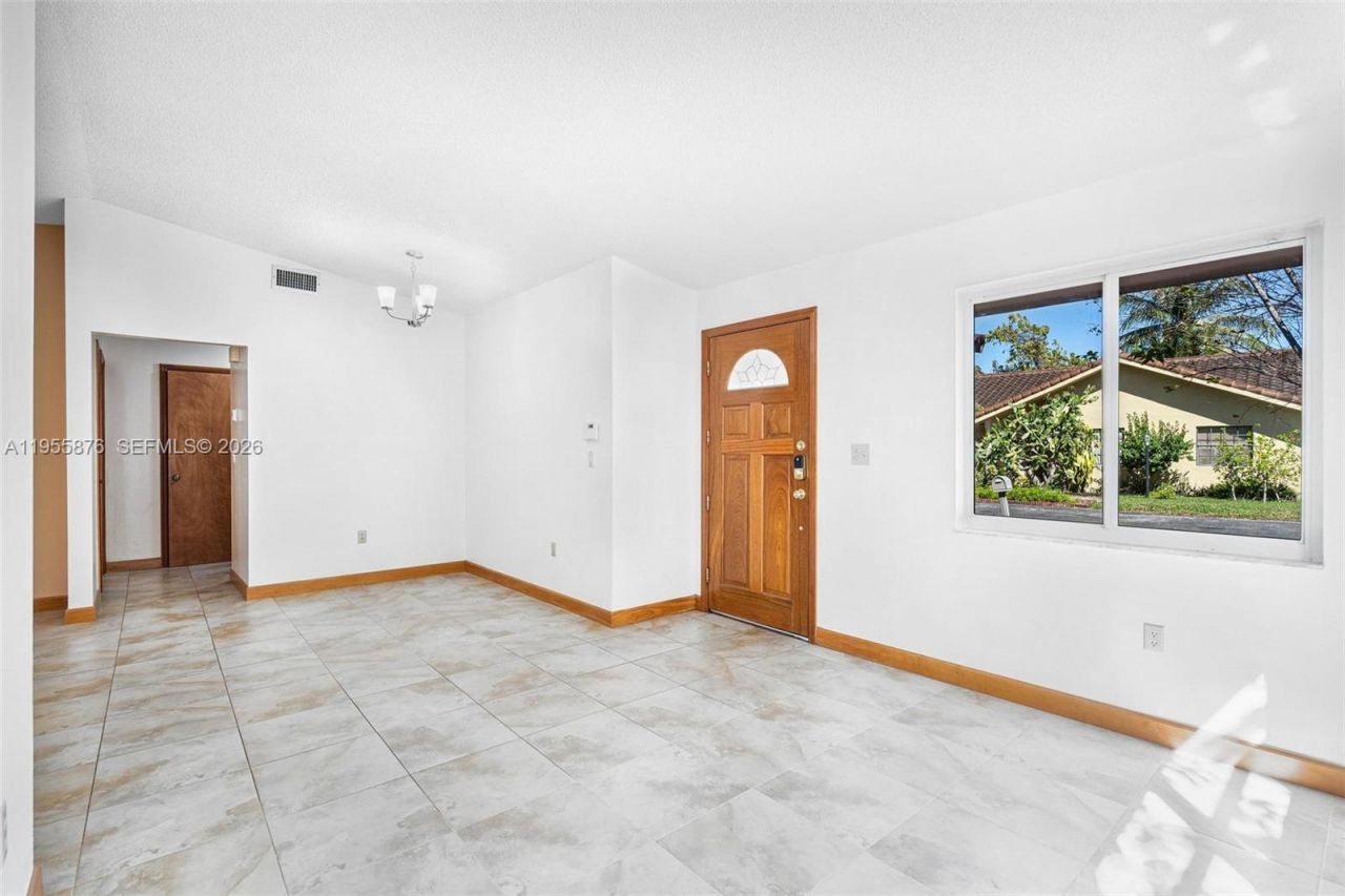 7476 SW 112th Pl, Miami, FL 33173 Photo