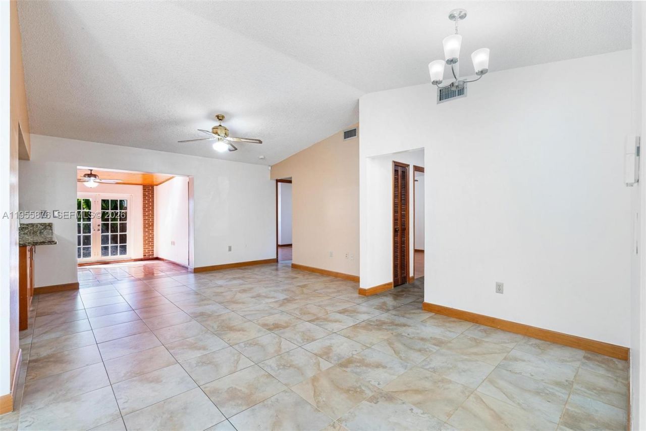 7476 SW 112th Pl, Miami, FL 33173 Photo