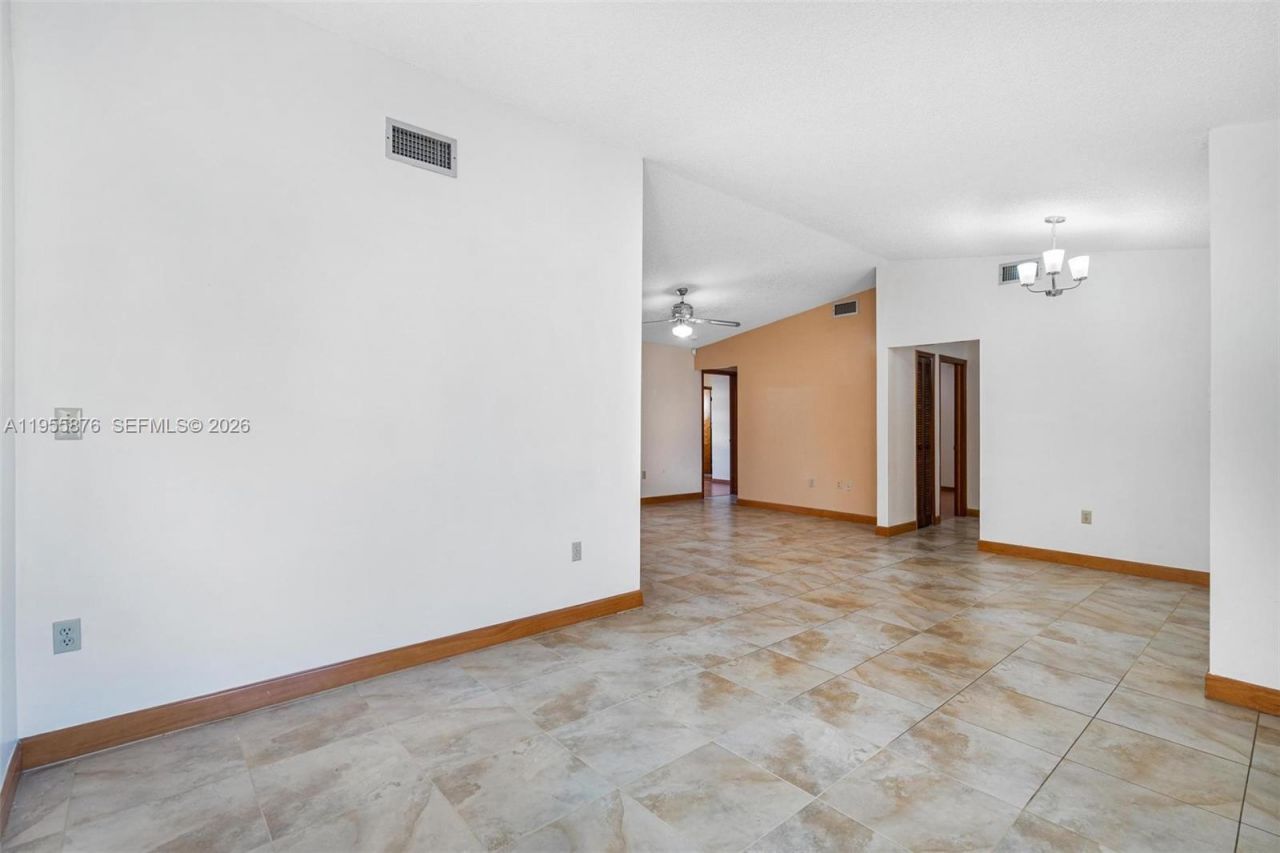 7476 SW 112th Pl, Miami, FL 33173 Photo