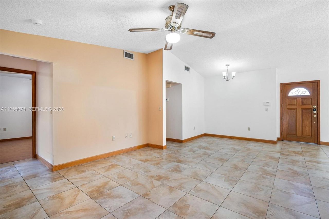 7476 SW 112th Pl, Miami, FL 33173 Photo