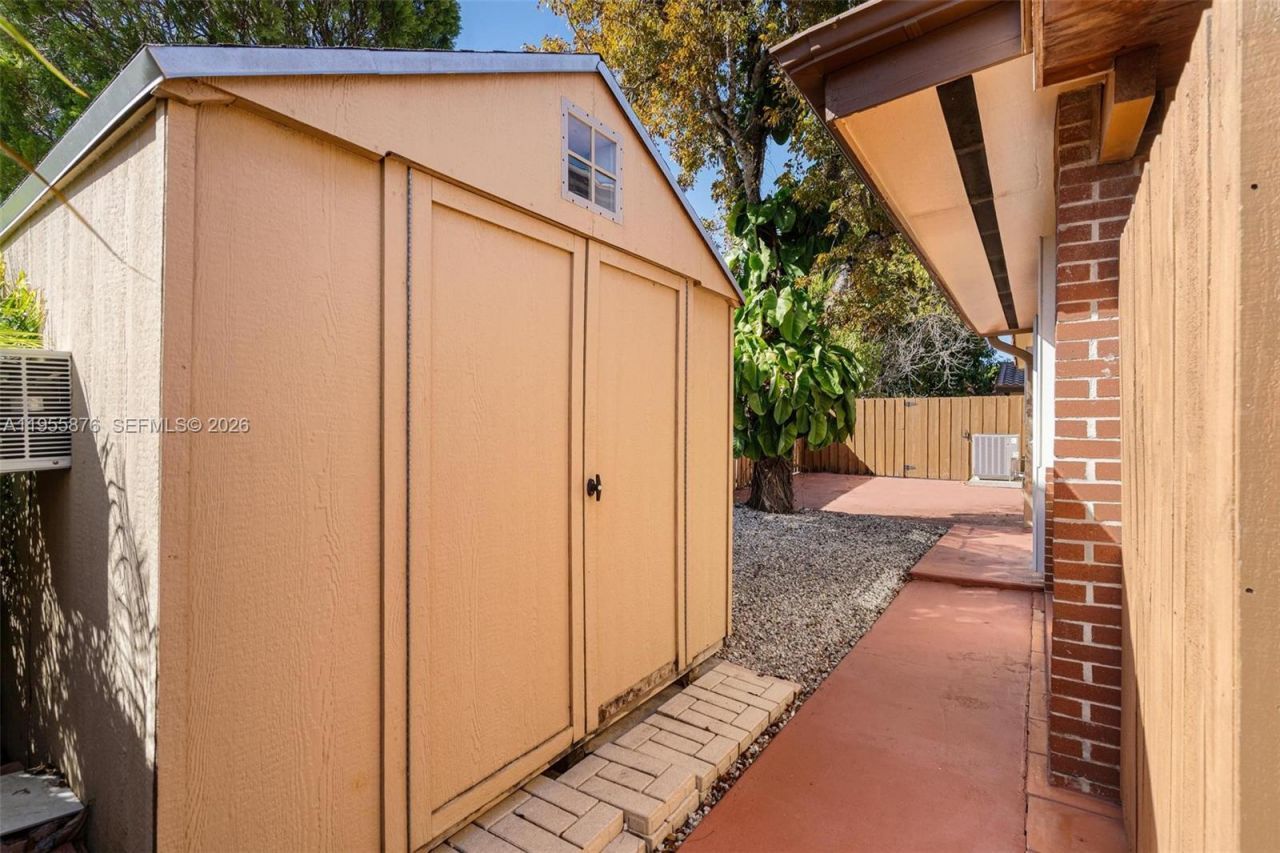 7476 SW 112th Pl, Miami, FL 33173 Photo