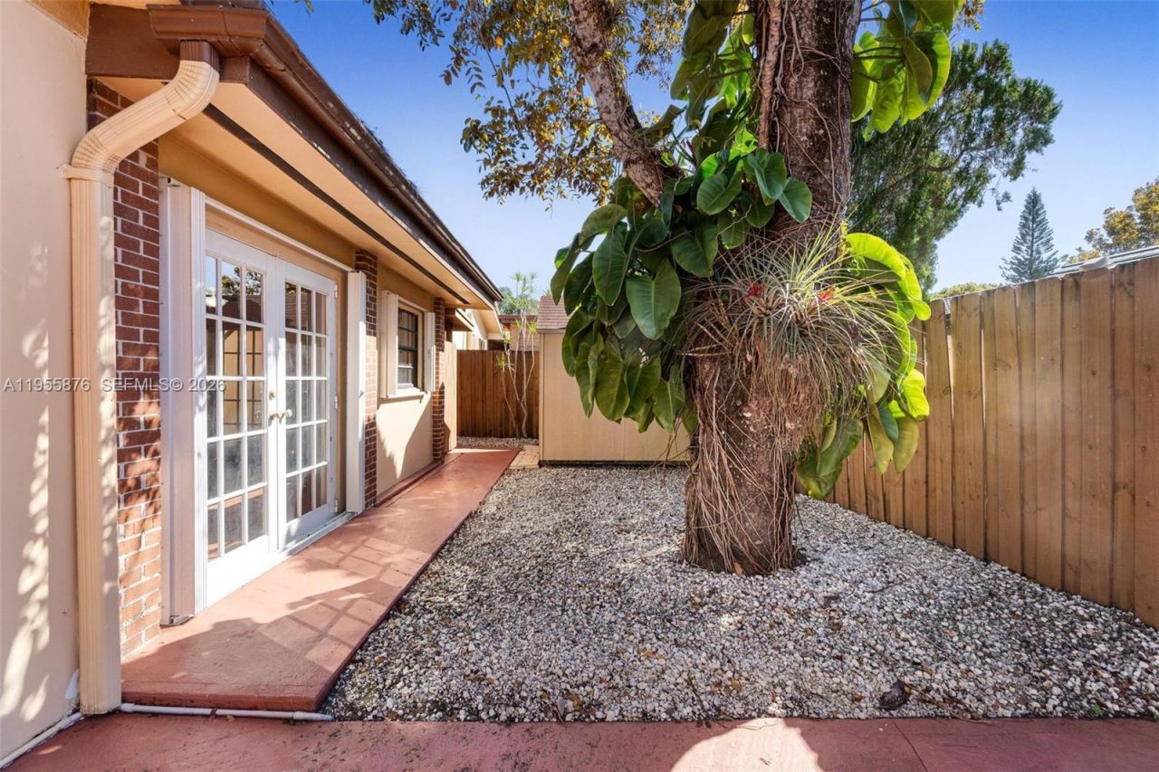 7476 SW 112th Pl, Miami, FL 33173 Photo