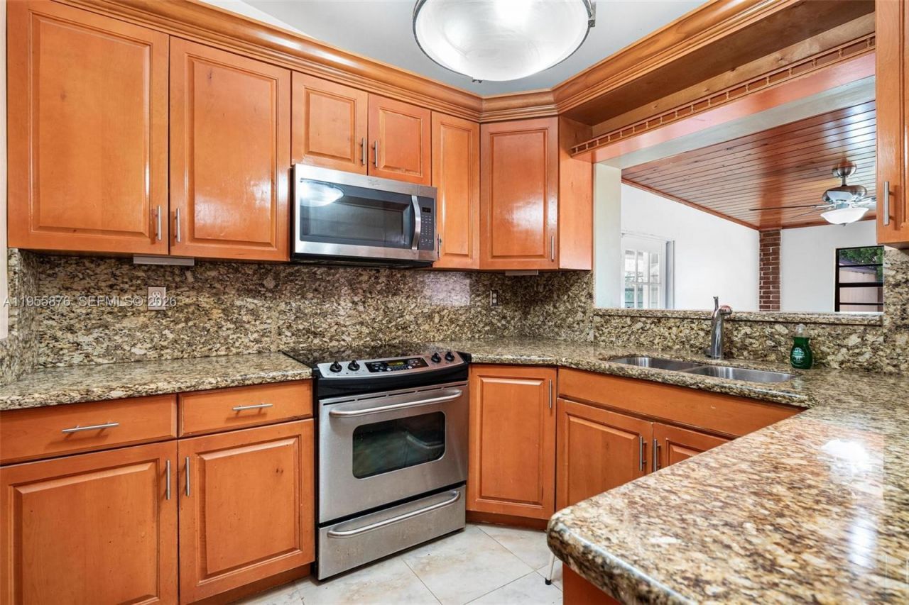 7476 SW 112th Pl, Miami, FL 33173 Photo