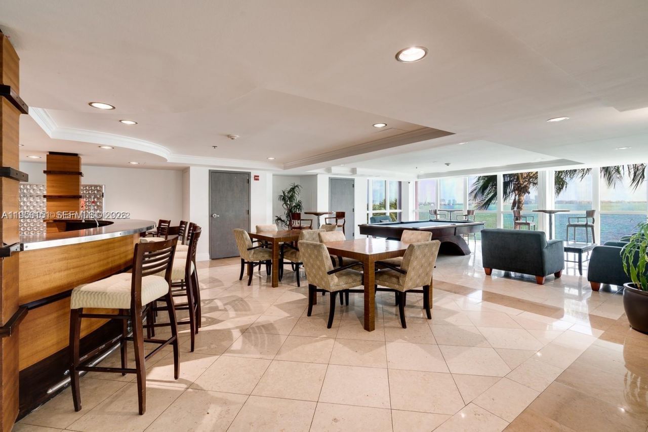 1155 Brickell Bay Dr, Unit 1806, Miami, FL 33131 Photo