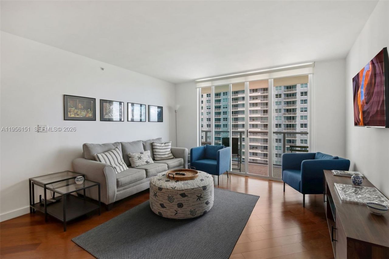 1155 Brickell Bay Dr, Unit 1806, Miami, FL 33131 Photo