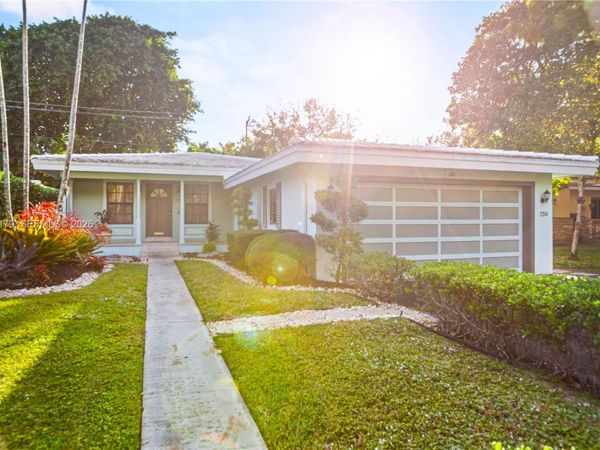 736 Alhambra Cir, Coral Gables, FL 33134