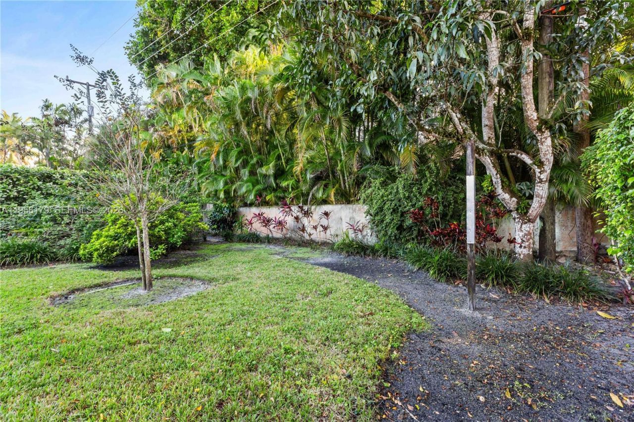 736 Alhambra Cir, Coral Gables, FL 33134 Photo