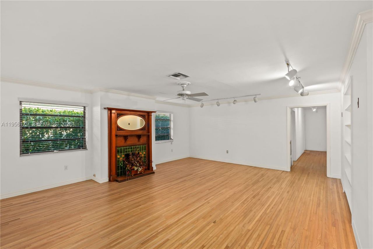 736 Alhambra Cir, Coral Gables, FL 33134 Photo