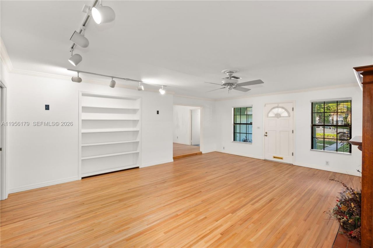 736 Alhambra Cir, Coral Gables, FL 33134 Photo