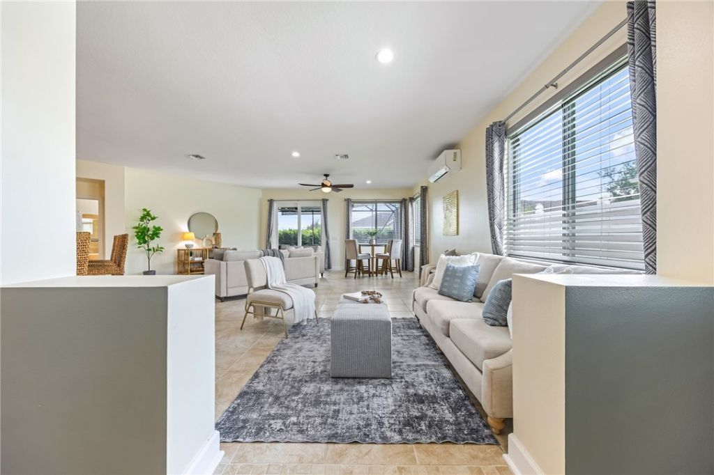 102 Salazar Lane, Sebastian, FL 32958 Photo