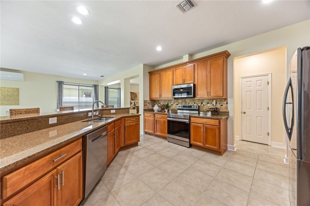 102 Salazar Lane, Sebastian, FL 32958 Photo