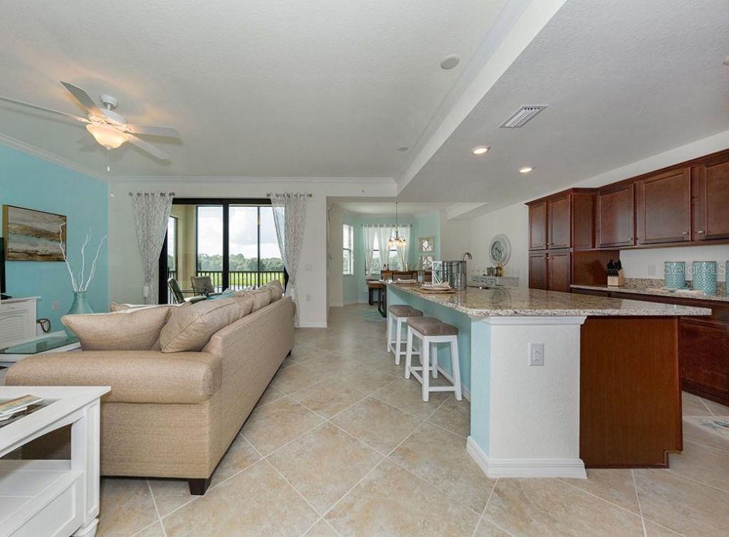 16904 Vardon Terrace, Unit 202, Lakewood Ranch, FL 34211 Photo