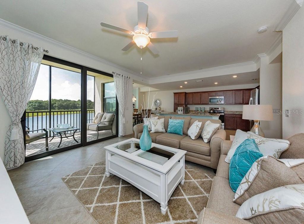 16904 Vardon Terrace, Unit 202, Lakewood Ranch, FL 34211 Photo