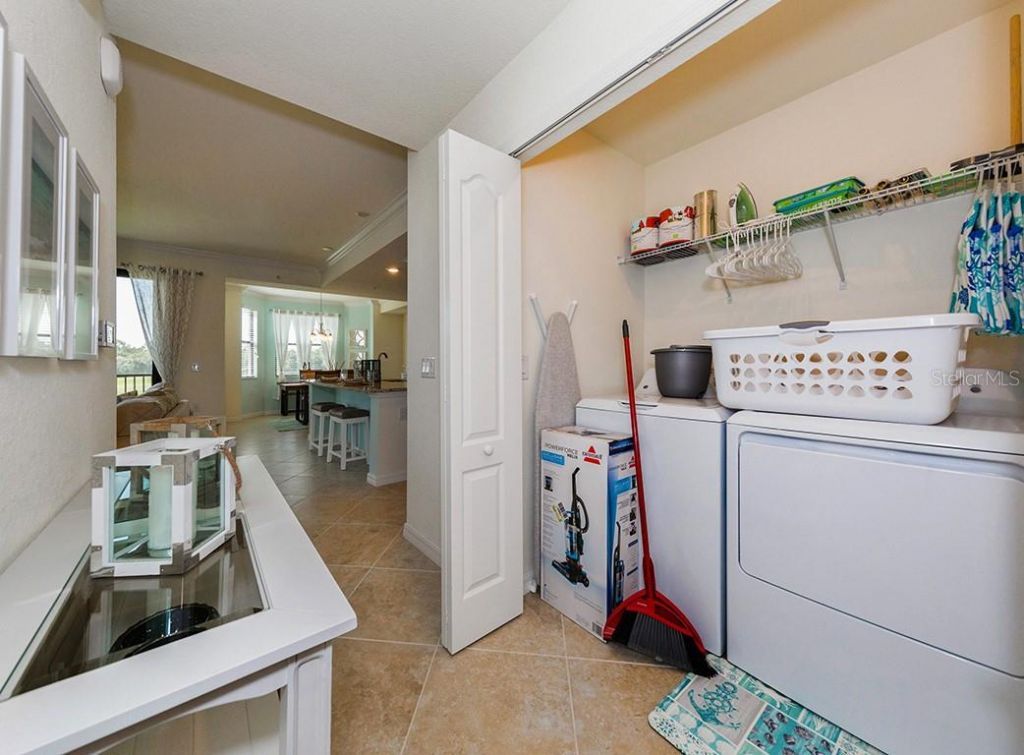 16904 Vardon Terrace, Unit 202, Lakewood Ranch, FL 34211 Photo